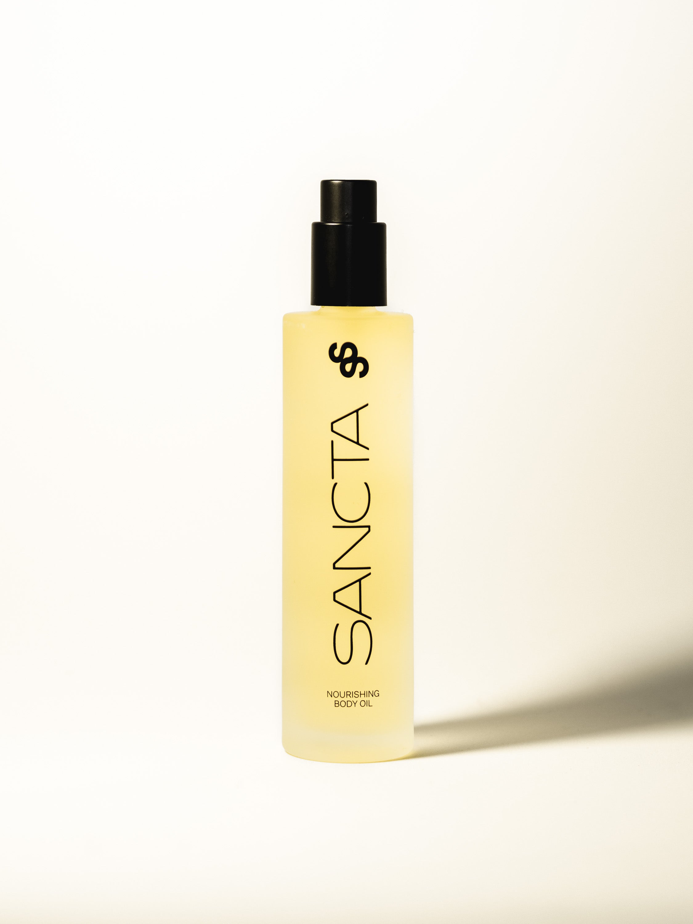 Sancta-Solis-Nourishing-Body-Oil_Apricot, jojoba, avocado, olive, macadamia, cedarwood, australian sandalwood, rosehip and jasmine. Sancta Solis Nourishing Body Oil_Made in Australia_All Natural beauty product_Antioxidant Rich and hydrating for dry skin. Non greasy with a light dry finish.